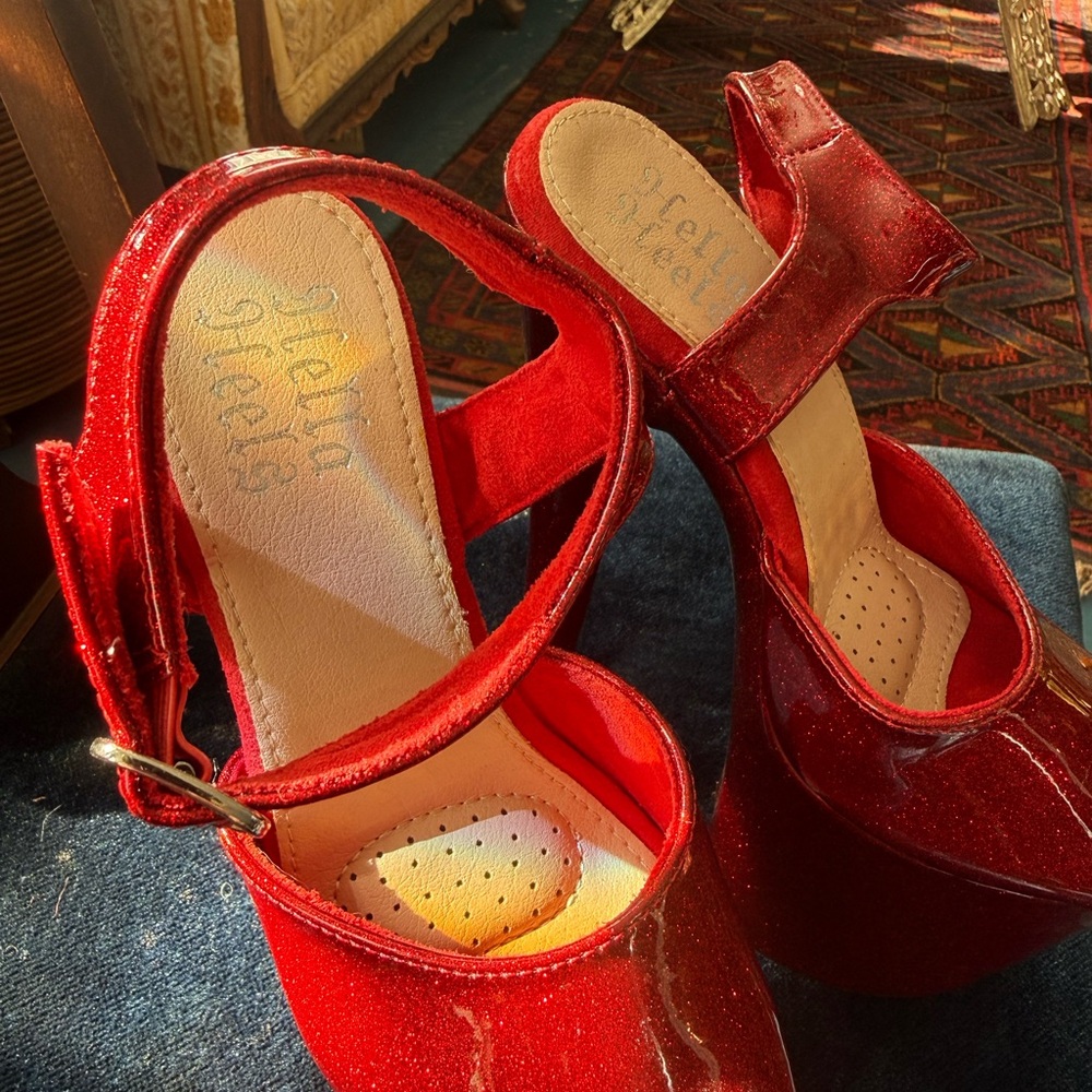 Hella Heels The Glitterati 8inch Stilettos Glamorous Red Platform Heels - Picture 2 of 4